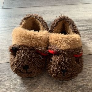 4/$20 - “Beaver” slippers